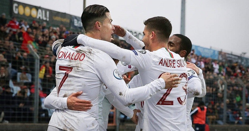 Euro 2020 : le Portugal se qualifie avec le 99e but de Cristiano Ronaldo (vidéo)