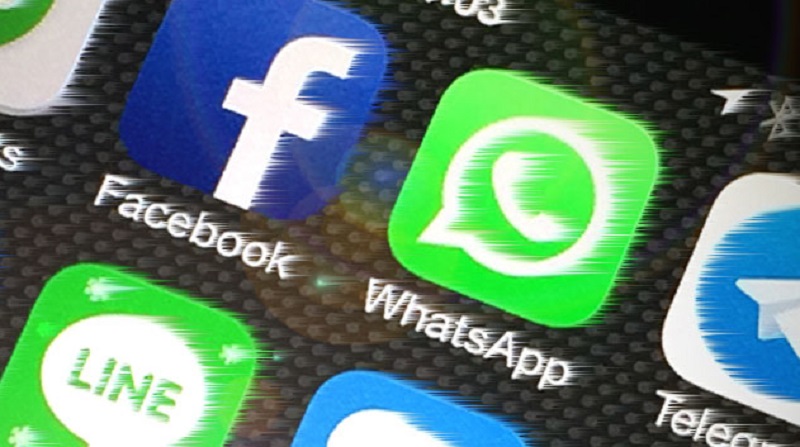 WhatsApp : elle prend les appels à l’aide de son père pour une farce «idiote» ; conséquence choc