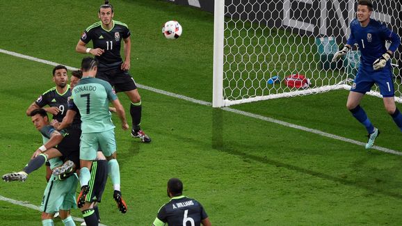 Football : Les 5 records de hauteur de Cristiano Ronaldo (Photos)