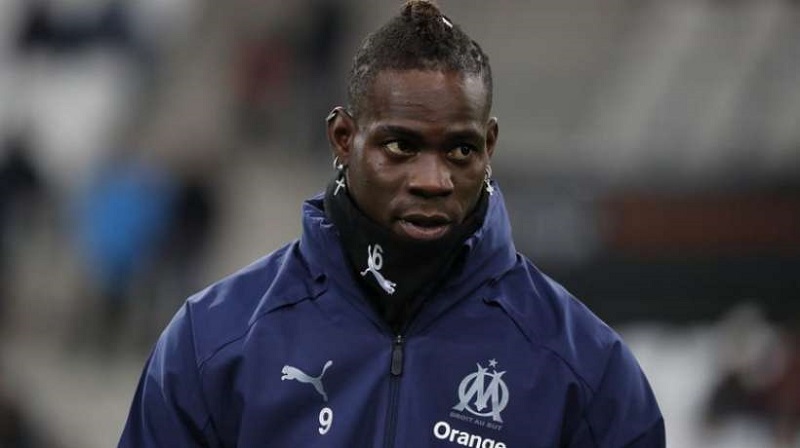 Mario Balotelli licencié par son club après avoir manqué l’entraînement pendant  10 jours