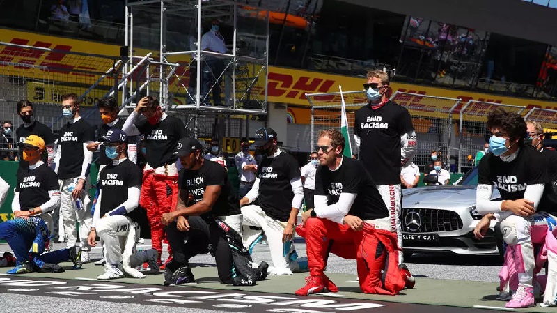 Formule 1 / GP d’Autriche : Hamilton et autres pilotes, genou à terre