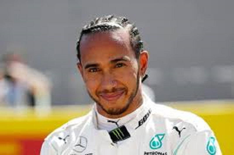Formule 1 : Lewis Hamilton honoré au Royaume-Uni