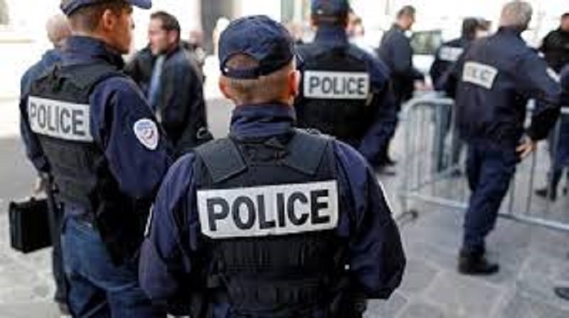 France : 3 voleurs interpellés après avoir oublié une attestation de sortie sur les lieux du délit