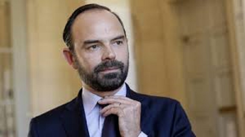 France : Edouard Philippe passe de la réalité à la fiction