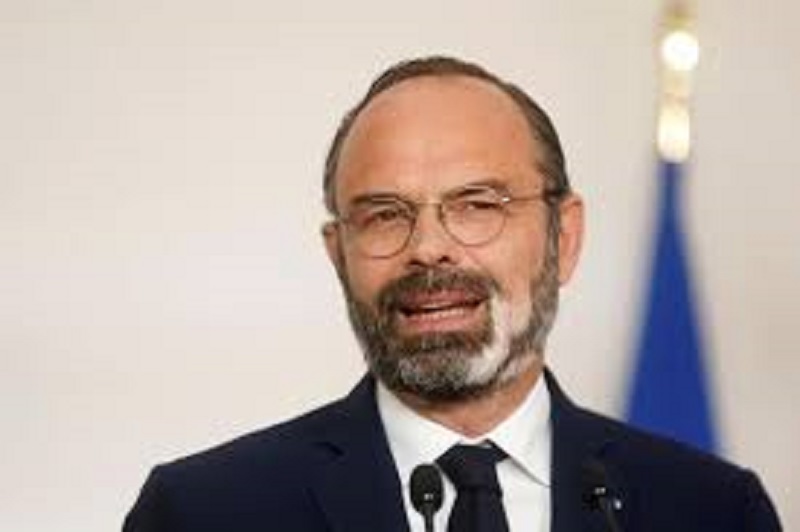 La barbe blanche d’Edouard Philippe, « une maladie »