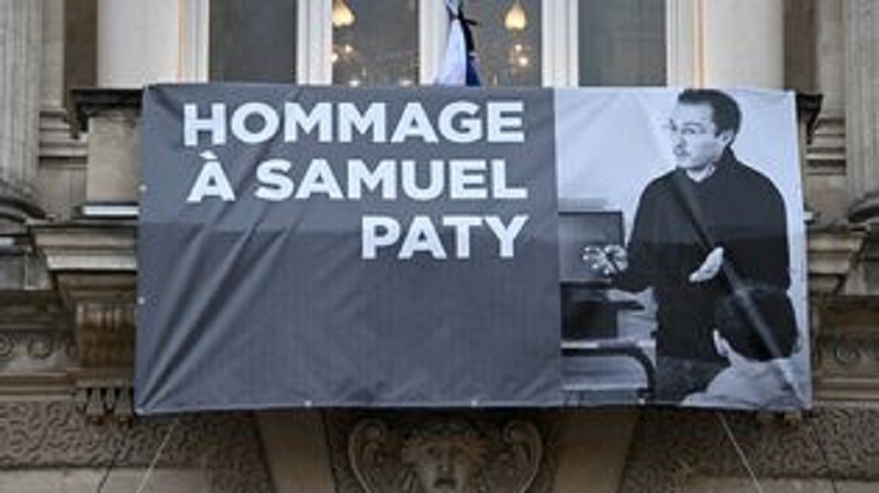France / Hommage à Samuel Paty : des enseignants visés par des projectiles