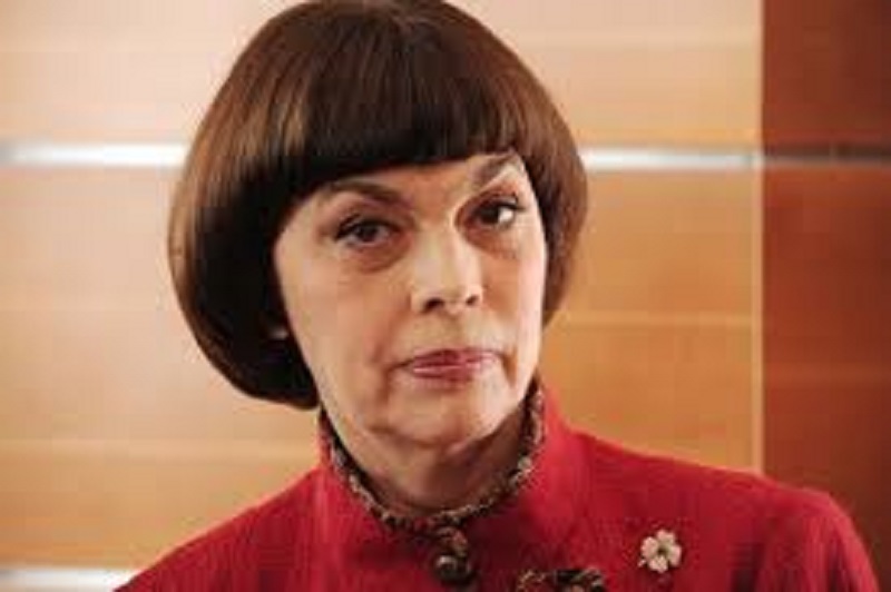 France : Mireille Mathieu vit sous le joug du confinement