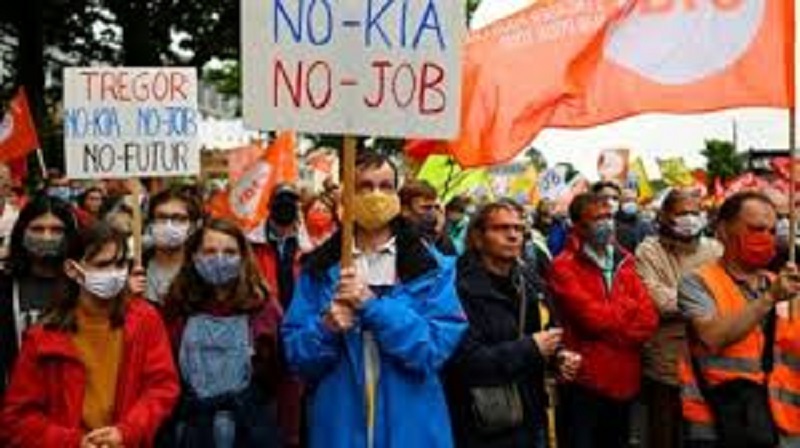 France / Nokia : les salariés en colère manifestent contre la suppression d’emplois