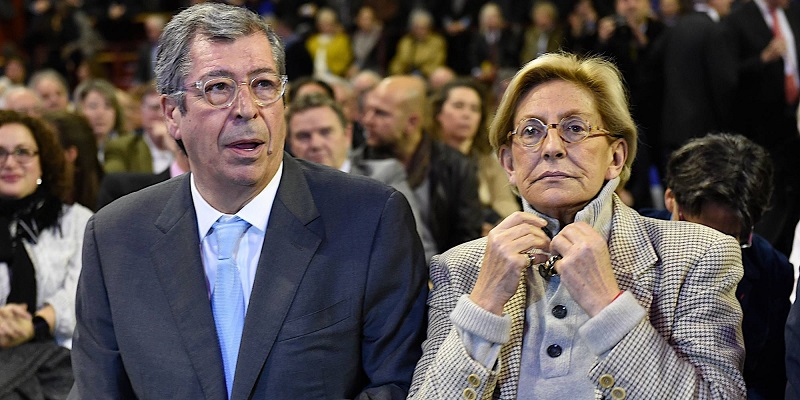 Patrick Balkany déclare sa flamme de façon très étonnante à sa femme Isabelle (photos)
