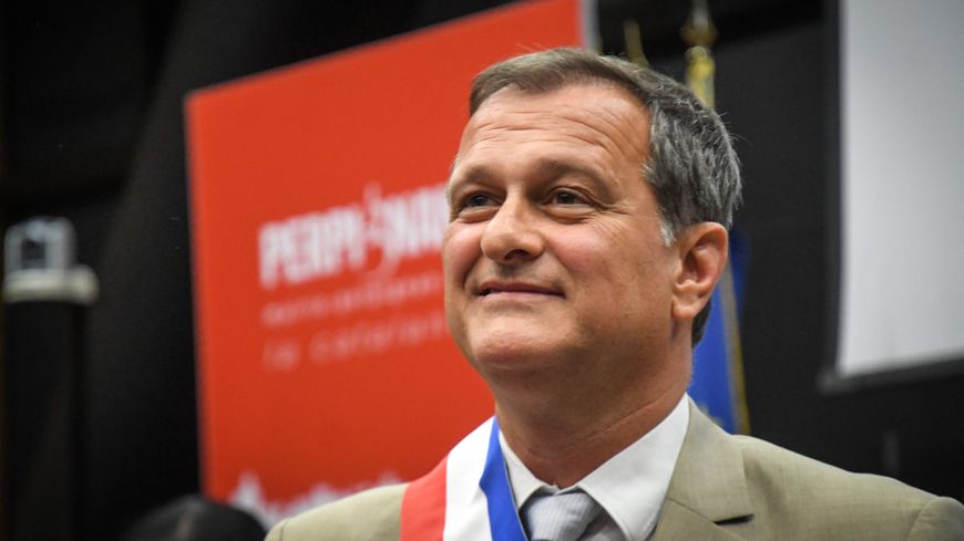 France / Perpignan : A peine élu maire, Louis Aliot fait voter l’augmentation de son indemnité