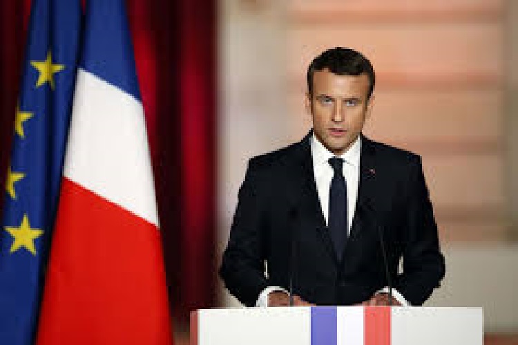 Emmanuel Macron défend la 5G : «La France est le pays des Lumières»
