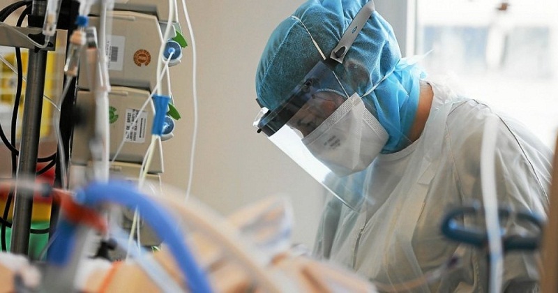 Covid-19 : une mutation l’a rendu plus contagieux et moins virulent selon plusieurs études