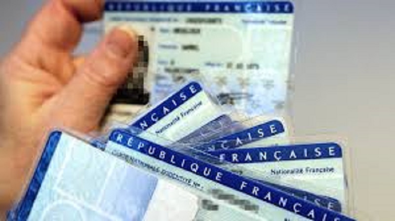 France : un homme confondu avec un homonyme doit prouver qu’il n’est pas mort