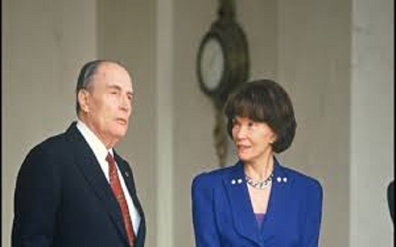 François Mitterrand : cette humiliation qu’il avait fait subir à sa femme Danielle   
