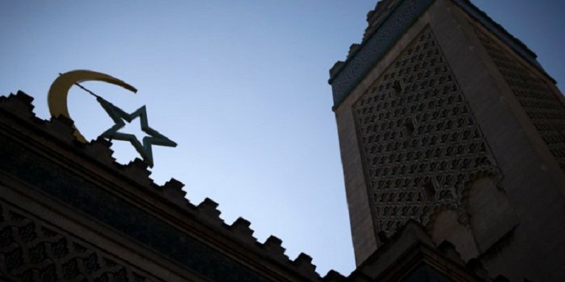 Sénégal : un proche de Marine Le Pen s’indigne contre l’érection d’une Mosquée à Dakar