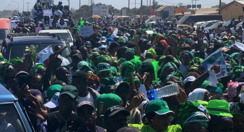 Gambie : forte mobilisation pour le retour de  Yahya  Jammeh