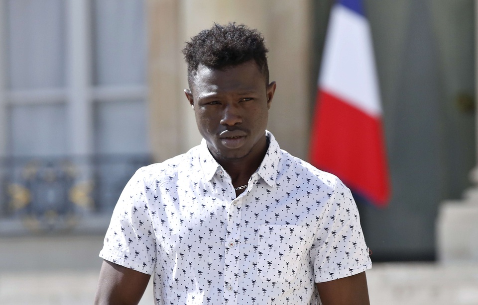 Mamoudou Gassama est désormais un Français (officiel)