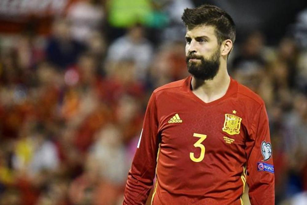 Gerard Piqué officialise sa retraite internationale