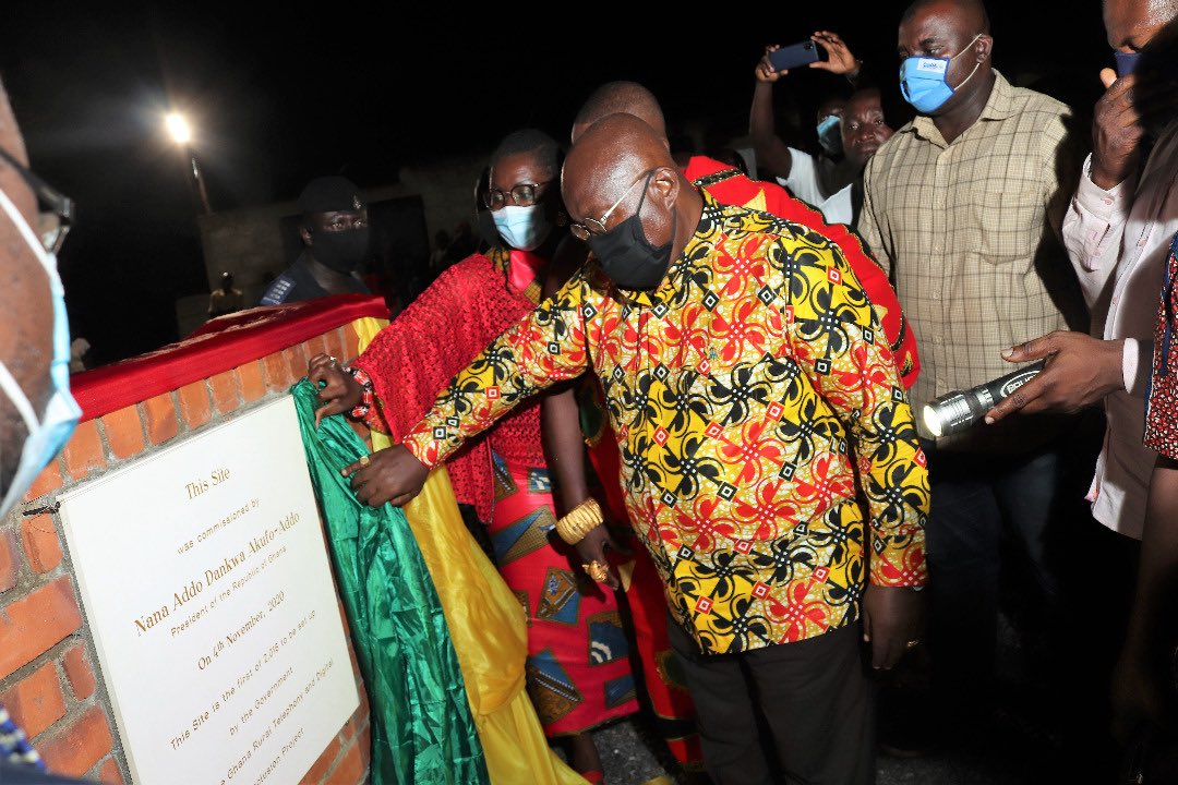 Ghana : Nana Akufo-Addo lance un projet de téléphonie rurale soutenu par Huawei