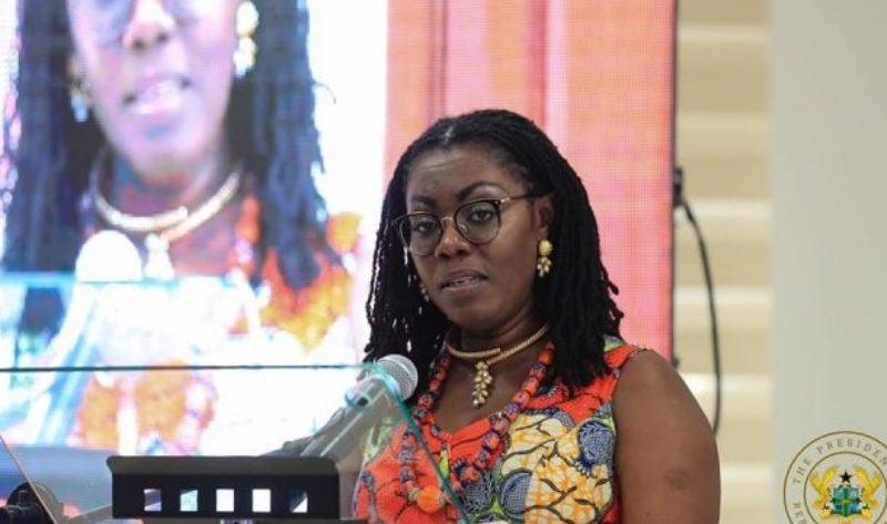 Ghana : la ministre de la Communication promet des smartphones ‘made in Ghana’ à tous les citoyens d’ici 2020