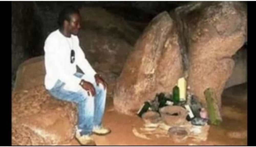 Ghana : l’émouvante histoire de Philip Mensah ou l’homme qui a dormi dans des cimetières pendant 30 ans