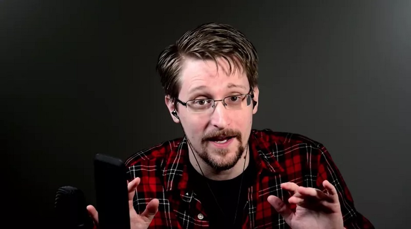 Edward Snowden : la Russie lui délivre un permis de séjour permanent