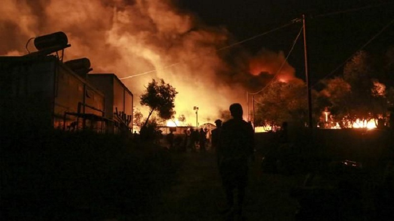 France : gigantesque incendie d’un dépôt de meubles à Marseille ce mercredi ( vidéo )