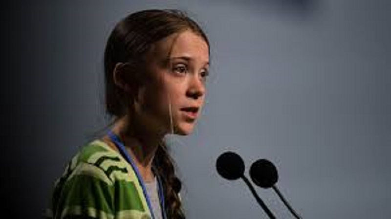 Greta Thunberg appelle Macron à « prendre ses responsabilités » et tenir ses promesses