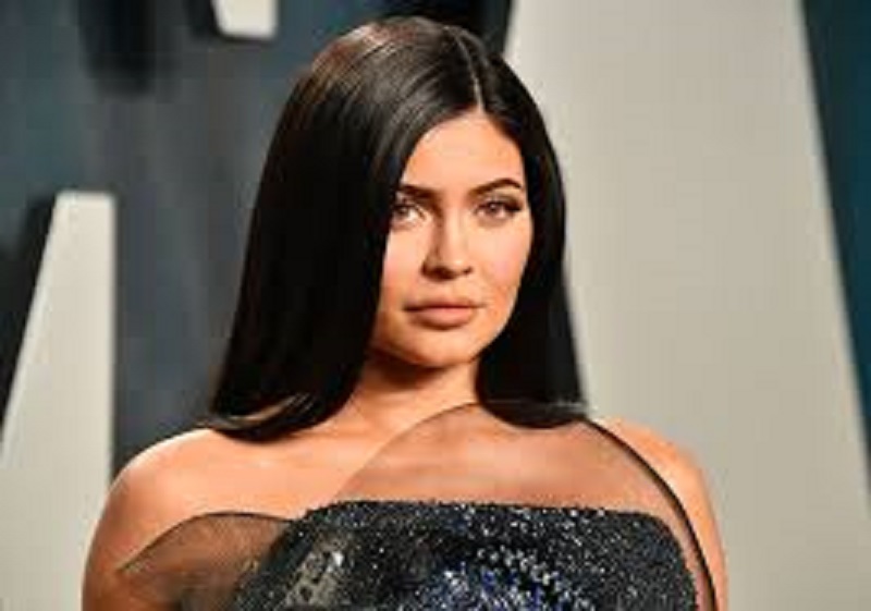 Halloween : Kylie Jenner et ses copines déguisées en Power Ranger sexy (vidéo)