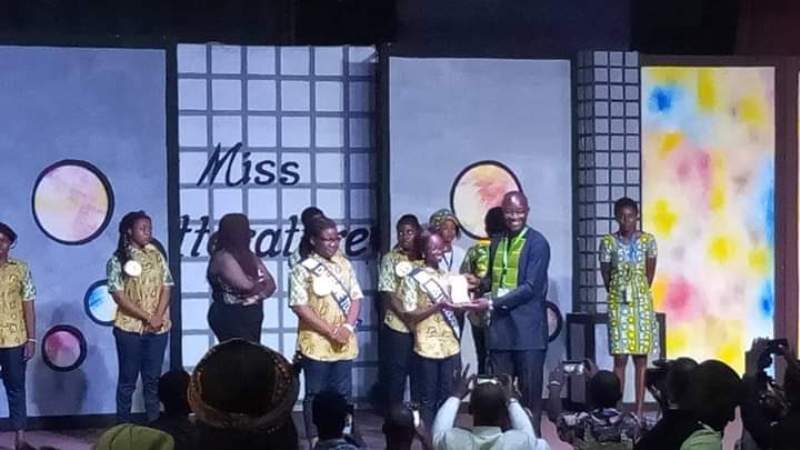 Togo/Mlle Ghislaine Agunyo, étudiante à l’ENSI, couronnée Miss Littérature 2018