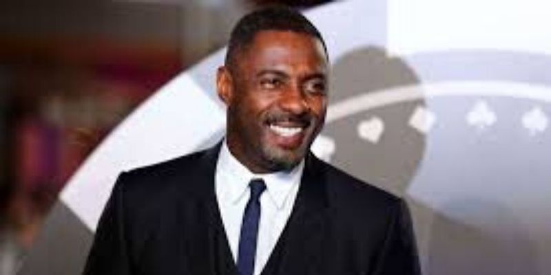 Idris Elba : l’acteur exhorte les jeunes Londoniens à lutter contre la criminalité au couteau