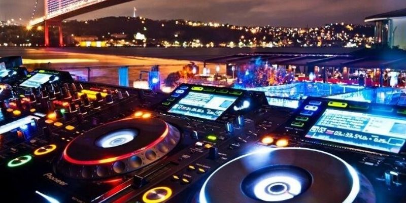 Idylle : Istanbul détrône Paris et devient la ville des amoureux