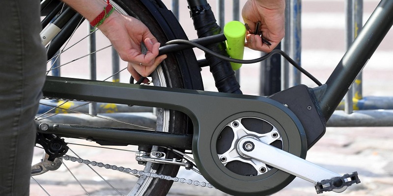 Il reconnait son vélo électrique volé sur Facebook et tend un piège au vendeur