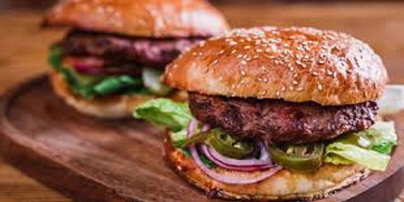 Burger King : le géant de la restauration invente un burger à l’image de 2020 (photo)