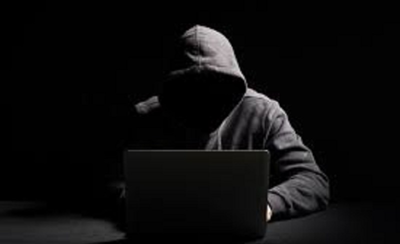 Ils arrivent à dérober plus de 300 millions de fcfa sur des comptes juste avec leur ordinateur