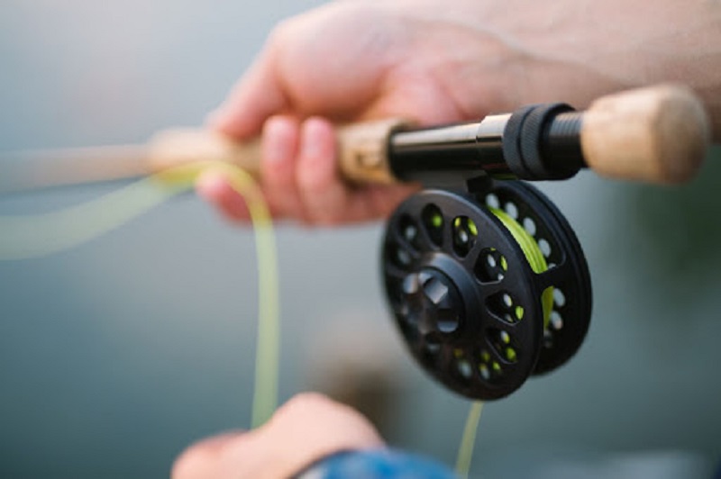 Ils tentent de faire entrer du caviar et des smartphones dans une prison avec une canne à pêche
