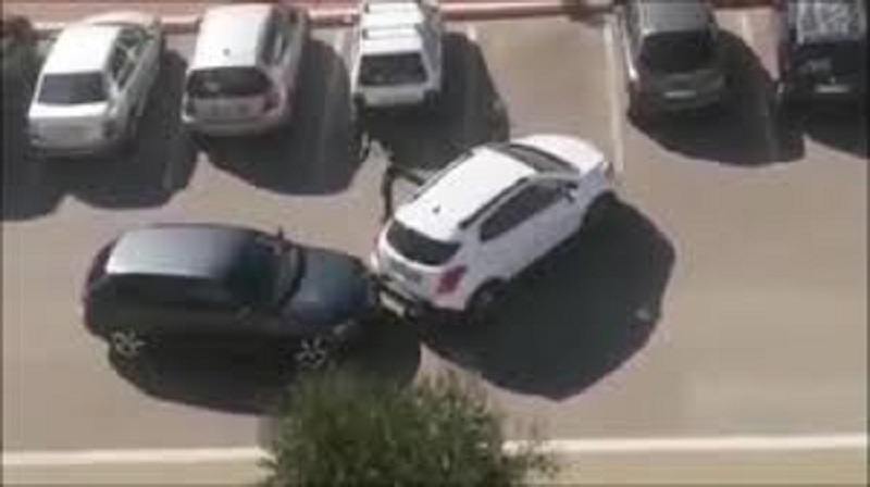 Ils utilisent une technique assez étrange pour voler une voiture