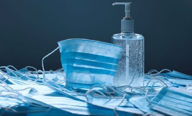 Les ophtalmologues alertent sur les risques du gel hydroalcoolique pour les yeux des enfants