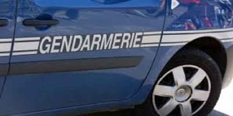 Ils volent une voiture de gendarmerie pour aller en free party