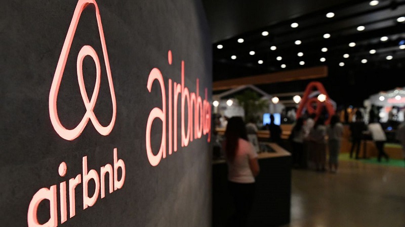 Impacté par la pandémie de coronavirus, Airbnb licencie près de 25% de ses employés dans le monde