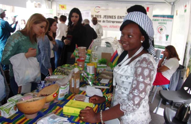 Salon des jeunes entrepreneurs de la Francophonie à Erevan (Arménie) : Lucia Allah-Assogba y promeut les produits togolais
