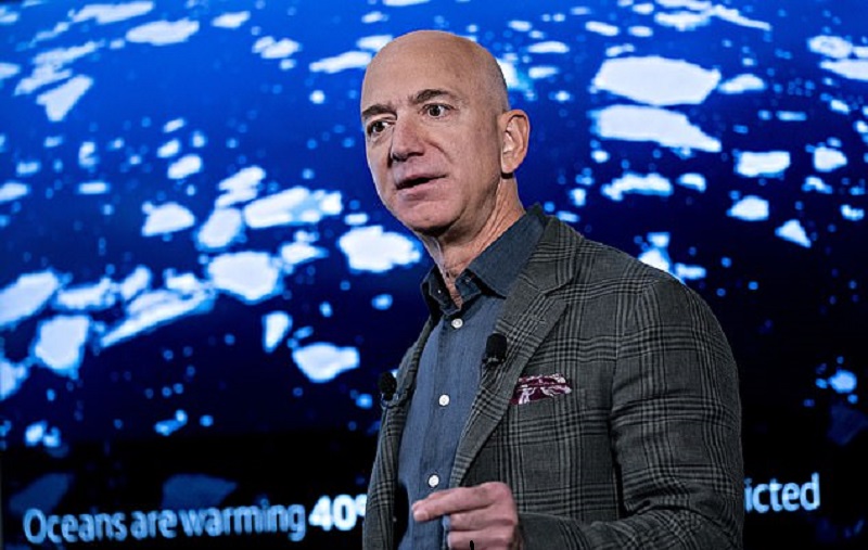 Jeff Bezos vend 4 milliards de dollars d’actions d’Amazon, sans raison apparente