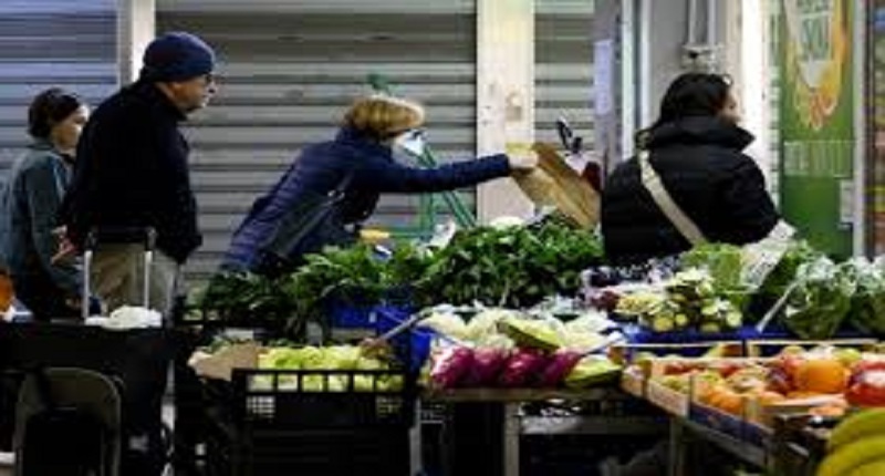 Elle retrouve un faux-cil dans une viande achetée au supermarché