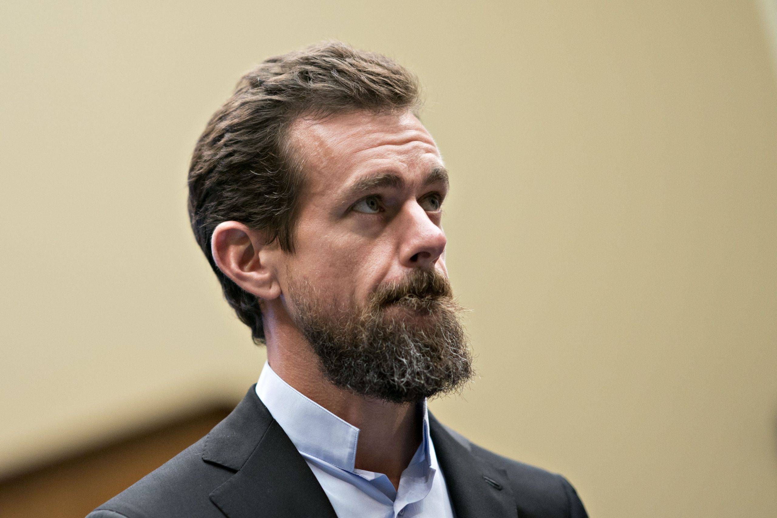 Le PDG de Twitter dit vouloir léguer tout son argent aux œuvres de charité