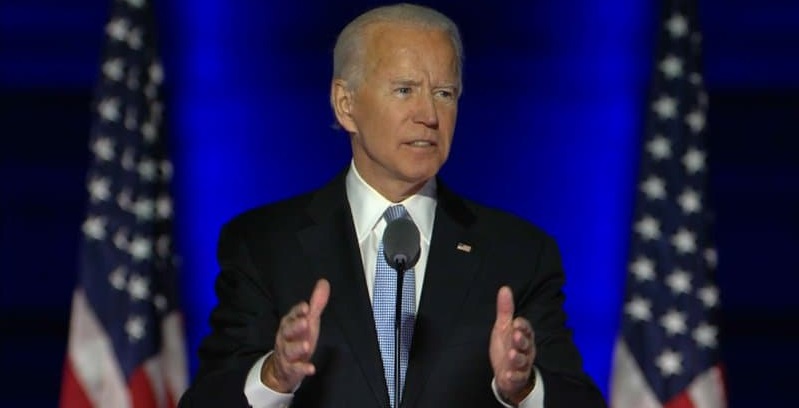 « Joe Biden est le diable”, dixit le père d’Angelina Jolie