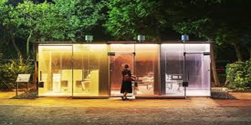 Japon : de drôles de toilettes aux parois transparentes installées à Tokyo