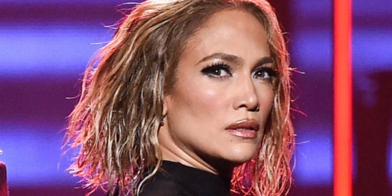Jennifer Lopez : elle pose nue pour son nouveau single (photo)