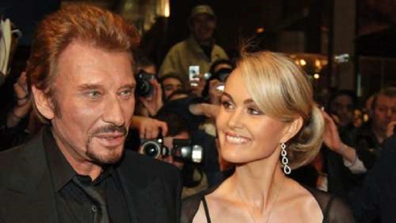 Johnny Hallyday : ce baiser à une autre femme qui avait rendu folle Laeticia (Video)