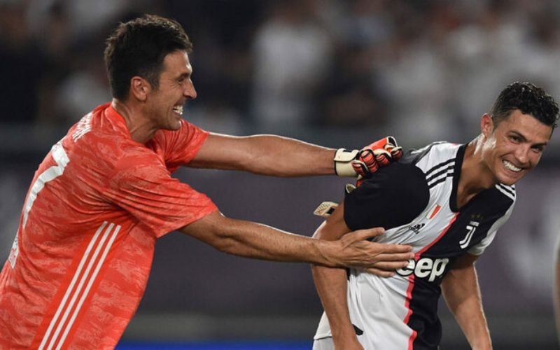 Juventus / Buffon : « Cristiano est un champion de l’histoire du football »