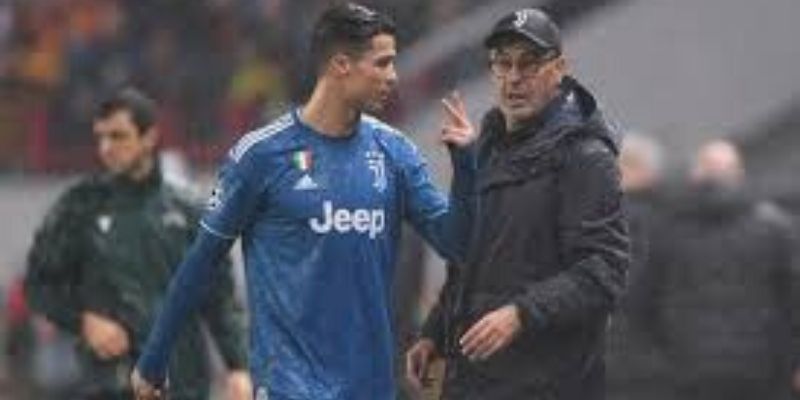 Juventus : Cristiano Ronaldo remplacé, Sarri s’explique